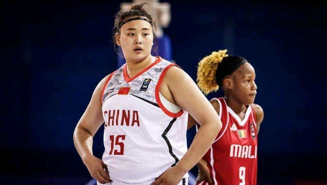 中国女篮▲中国女篮三大巨无霸受关注！三人体重皆超200斤，亚洲最强来了！