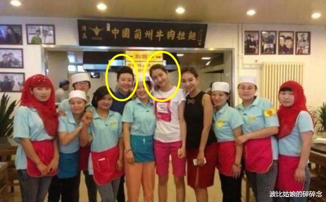 关晓彤|网友爆料关晓彤的姐姐4年前去世，但关爸爸却闭口不提这个大女儿