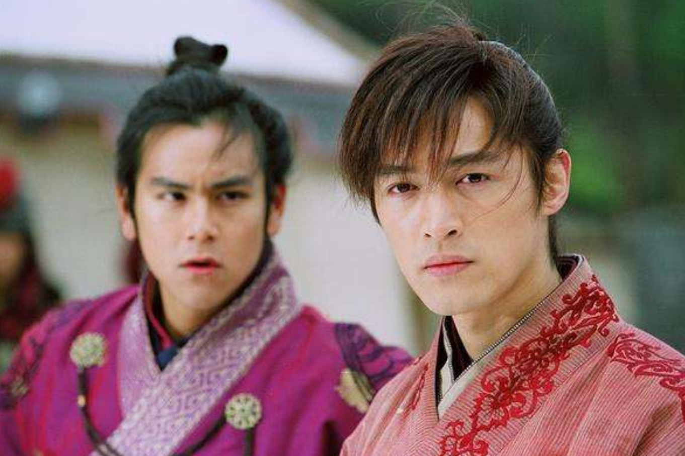 娱乐圈:娱乐圈谁都黑不了的四大明星,只有一位女星上榜,你猜到是谁了吗