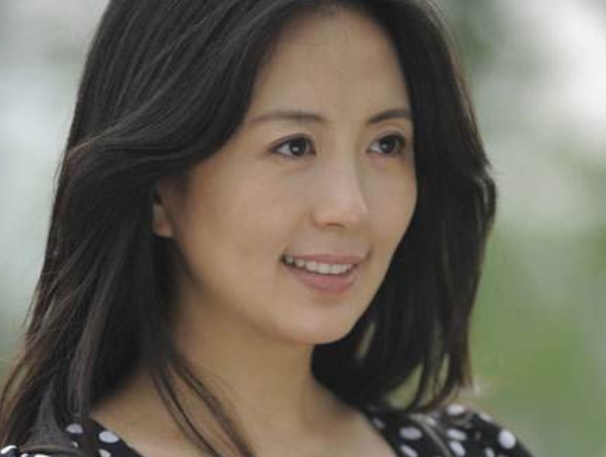 杨童舒|她在拍戏途中意外怀孕,如今10年过去了,孩子的父亲依旧是个迷