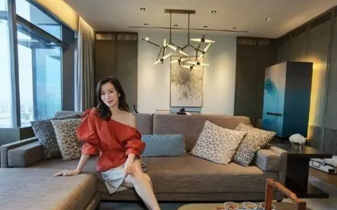 燕云台■佘诗曼参演古装剧《燕云台》新剧照公开！45岁演辽国千金冻龄外貌俨如少女