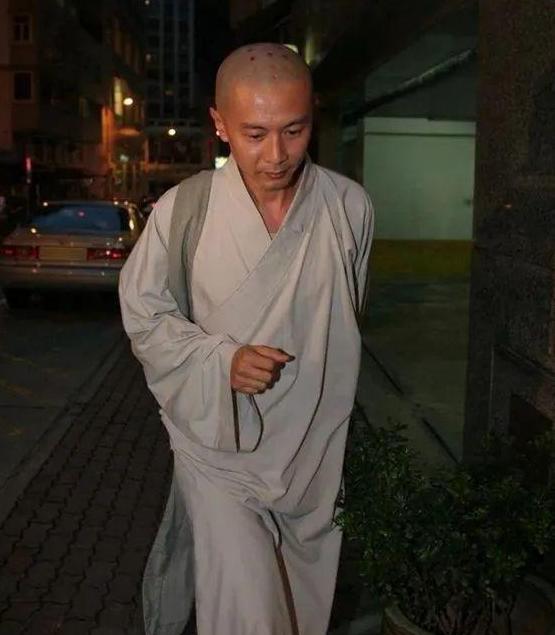何宝生一夜输上亿股份,38岁弃267亿家产剃度,出家15年踪迹成谜