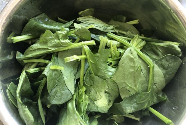 #食材#菠菜和它天生一对，隔三差五吃，排出黑宿便，皮肤白嫩，腰细了