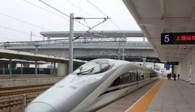 中国高铁|半年亏955亿！中国14亿人，还“养不起”高铁？赚4000多亿花哪了