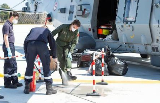 『』法国航母确诊人数破千，病毒的源头到底是哪？三军参谋长给出答案