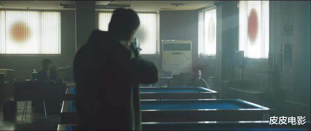 李帝勋■韩国人又破了我们想象的尺度，这部电影里这个贫富悬殊的世界，令我咋舌