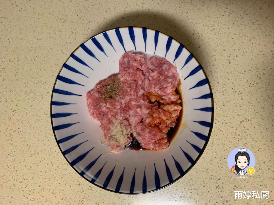 馄饨|早餐不将就，吃上一碗胃里暖乎乎，美味又营养，大人孩子都爱吃