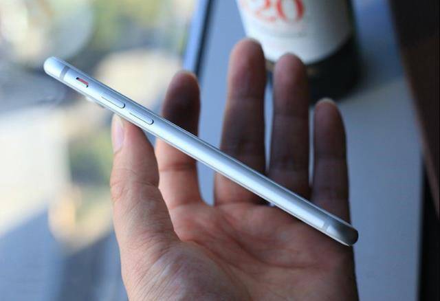 从6288元降至3899元，128G+iOS13，这款iPhone还值得入手吗？