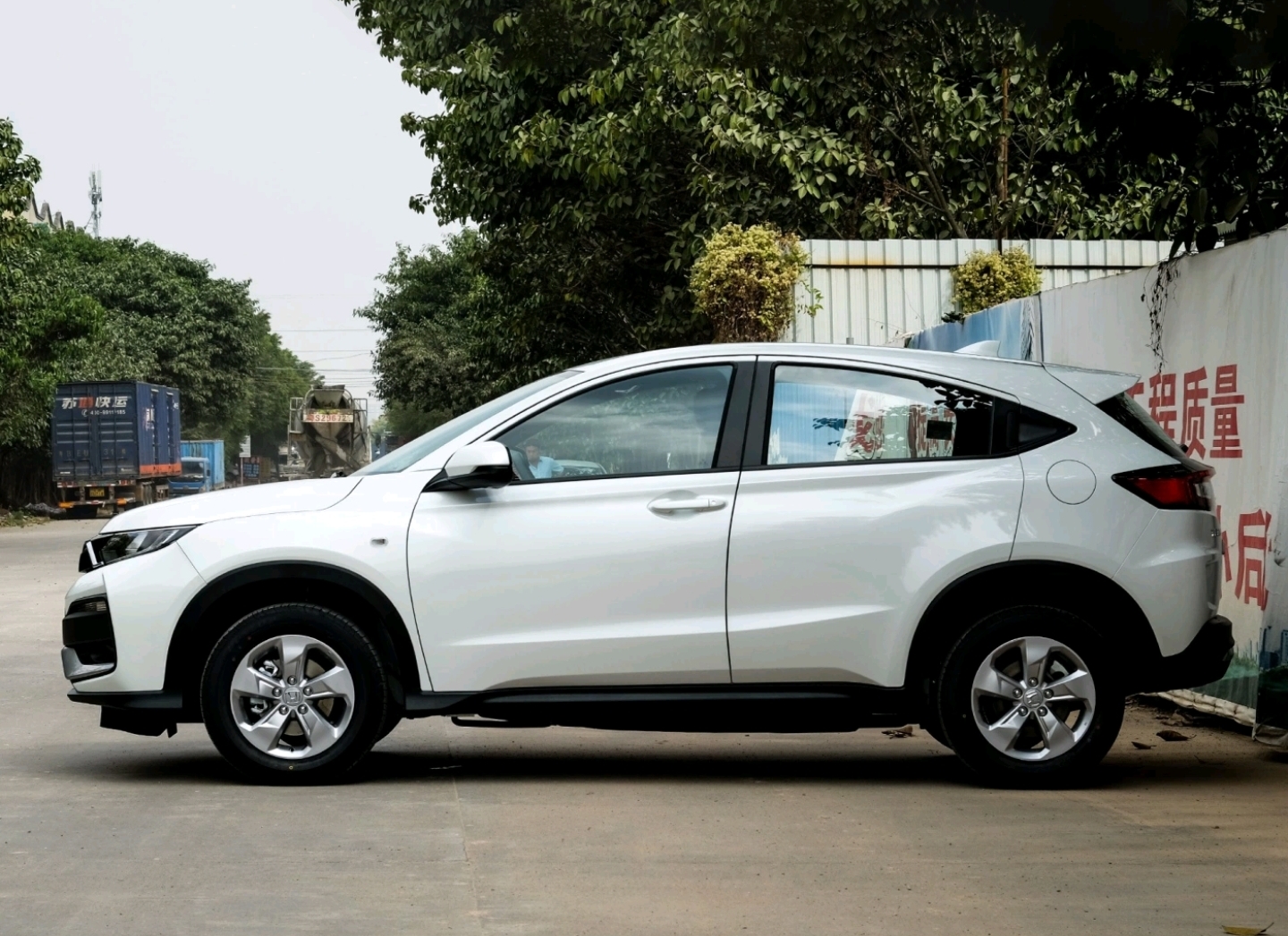 本田XR-V|本田何苦为难本田：XRV与缤智，这两款畅销SUV怎么选？