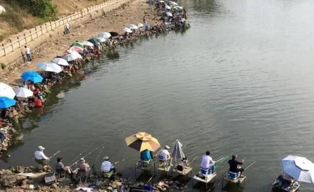 @每逢节假日,这样的钓鱼人总会令人讨厌