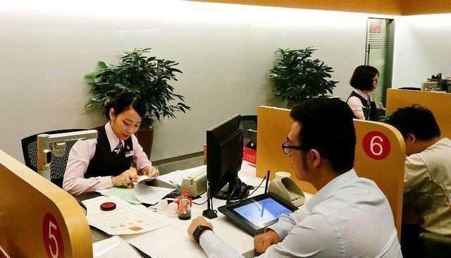 余额宝|工资到账，立马转入余额宝坐等赚利息？别急，小心会“吃亏”！