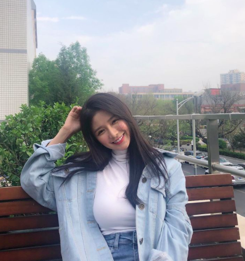 #青春有你第二季#《青春有你2》女孩落选大哭，因为矫情？你不知道参加节目多费钱