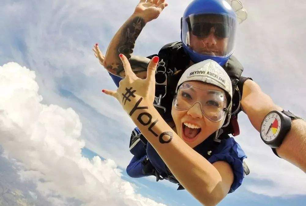 华山▲全球最刺激的4大旅游项目，每个都令人瑟瑟发抖，你敢尝试吗?