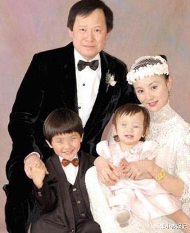 李赛凤|“女成龙”李赛凤：婚内出轨小22岁干儿子被丈夫抓包，今成这样