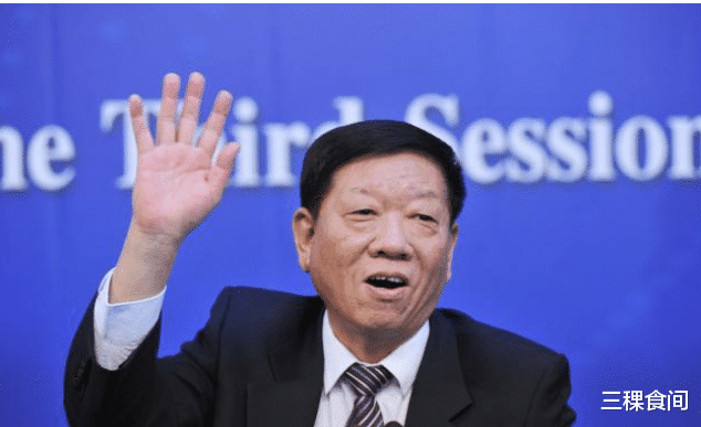 『延迟退休』2020年颁布延迟退休？人社部回应了，这两类人最吃亏？