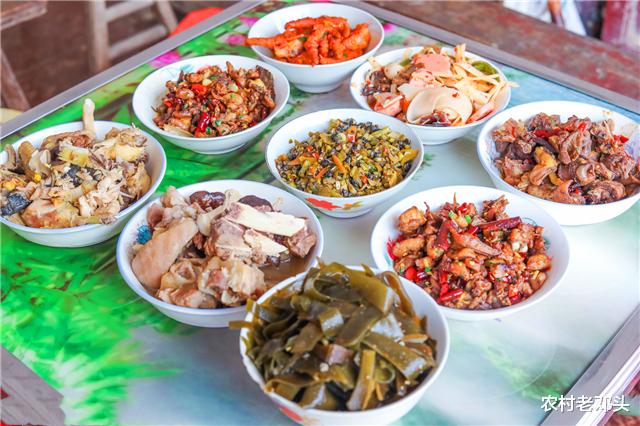 海带|陪老公回老家看望外婆，她高兴做了一桌菜，开饭时我们无声落泪！