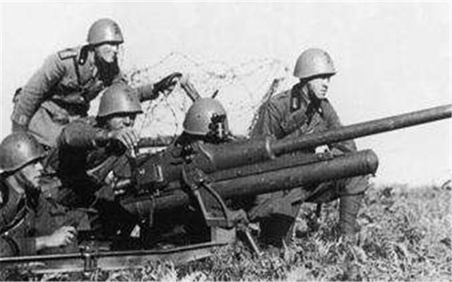 李云龙|难怪李云龙敢号称“富得流油”，看看意大利炮在当时有多珍贵？