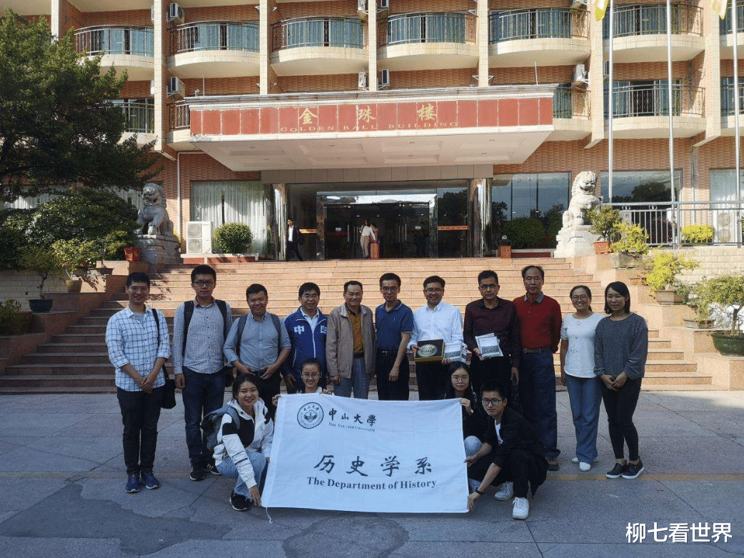 「高校」大学看起来“高端”的4个专业,实际上不热门,难以找到好工作