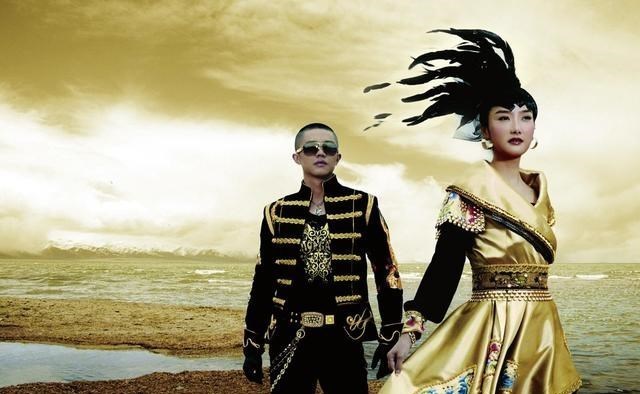 凤凰传奇■凤凰传奇中那个男的有什么用,为什么玲花和他收入五五分?