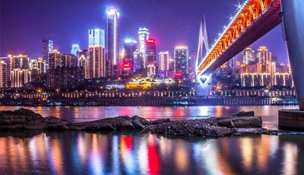 重庆▲西南地区最宜居的城市,物价很合理,名气比贵阳大,消费比成都低