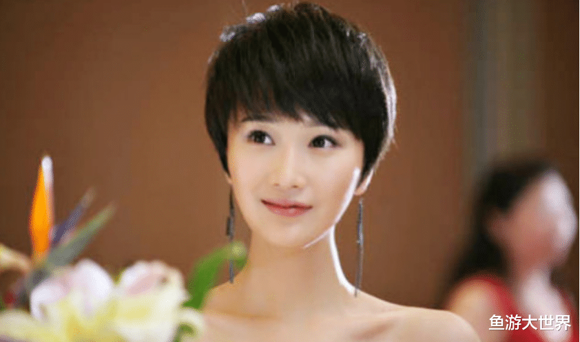 云朵：还记得《一起来看流星雨》的慕容云朵吗？如今减肥留长发，美到不敢认！