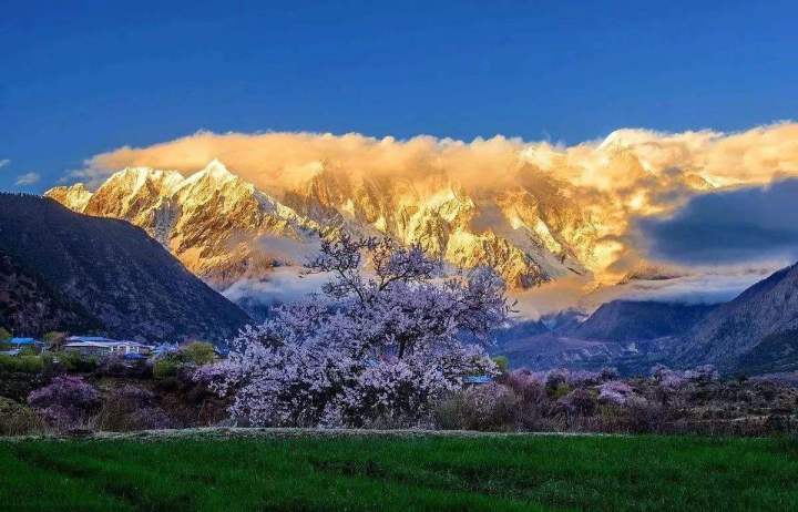 【新疆维吾尔自治区】国内最美的9条自驾线路，每一条都美得动人心魄！