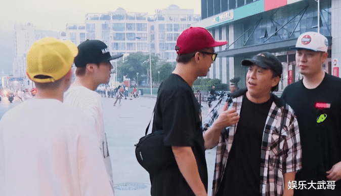 陈赫|黄渤讽刺陈赫，场面一度比较尴尬，真人秀还真是真的