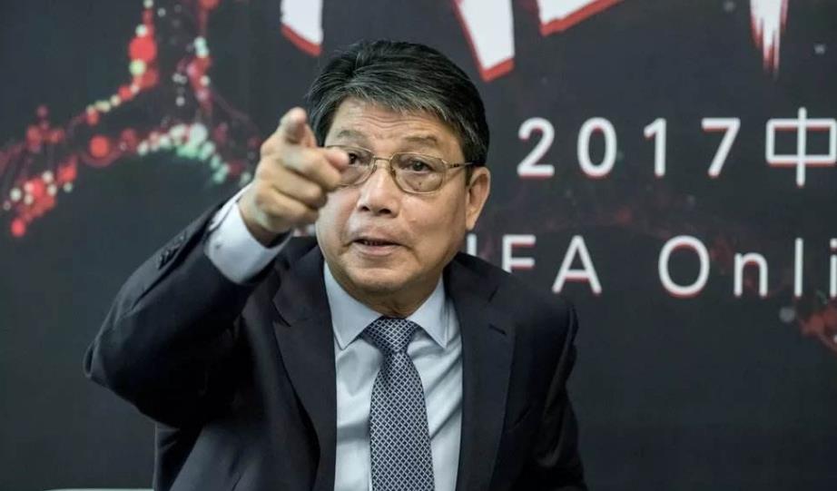 徐根宝@国足越踢越差原因揭晓！徐根宝爆出球员最大顽疾：里皮都解决不了