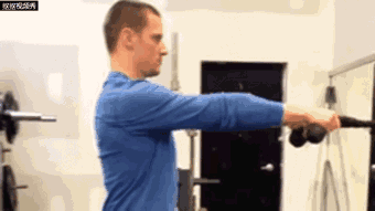 #三角肌#肩膀怎么锻炼？掌握4个练肩动作，让肩膀变得更宽厚结实！