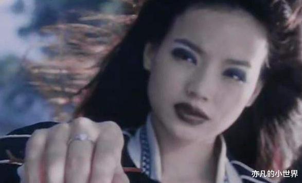 电影|2000年舒淇拍恐怖电影，回放镜头突现灵异一幕，剧组立马祭拜道歉