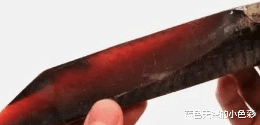 钻石▲世界上最坚硬的鱼，有人用它做了一把刀，比钻石还要硬！