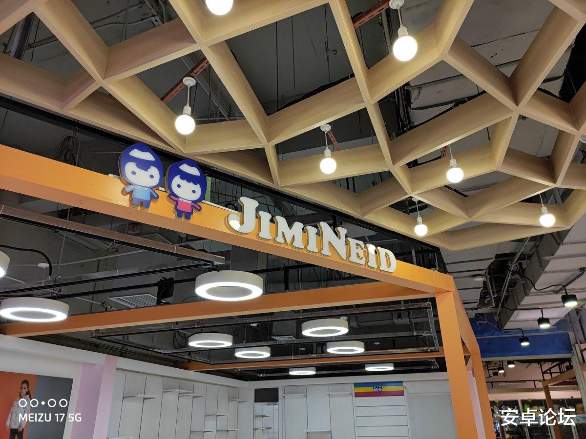 魅族17■魅族17 详细评测：尽管尺寸变大，但它仍然「小而美」