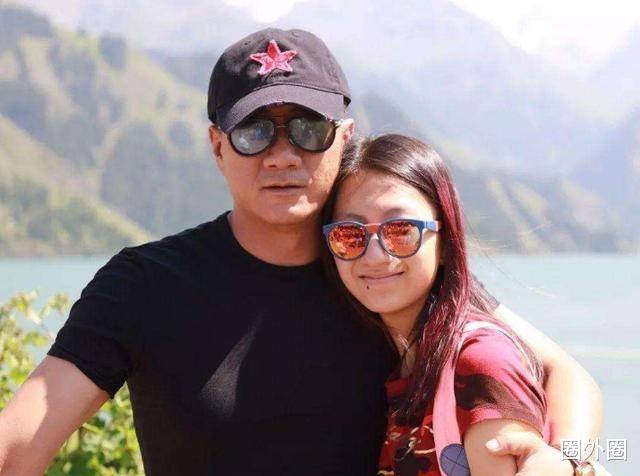 朱一龙|有种惊艳叫胡军女儿,19岁1米85,胡军为她差点怒砸宋丹丹