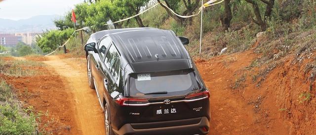 本田CRV|丰田又成功了！四驱性能超过CR-V，油耗百公里4.3L