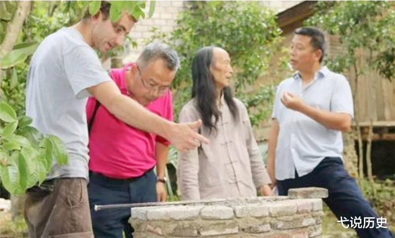 弋说历史|贵州有个80岁老人，借款300万，花22年时间，打造了一座石头城堡