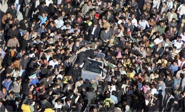 伊朗總統內賈德為何被抓？領袖稱是人民的意志，專傢：一箭三雕-圖5