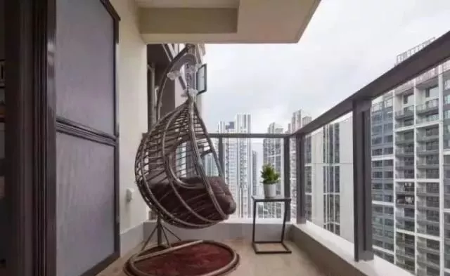 小户型遇上“细”设计,88㎡装出三室两厅的效果,衣帽间阳台真棒