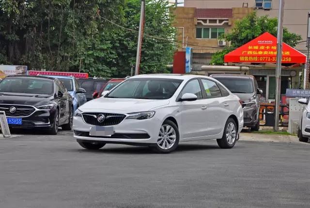 日产奇骏|被四缸彻底盘活，10月交车33789台，这下轩逸也坐不住了