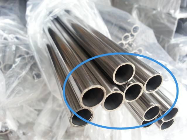 「」水管用金属还是塑料的好？我家装错，难怪自来水经常发臭