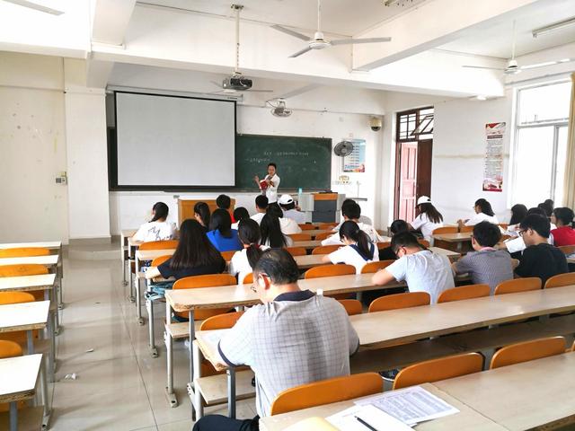 [山东省]山东女子自曝遭2次顶替上大学，父亲临终仍自责，央视发声：严查