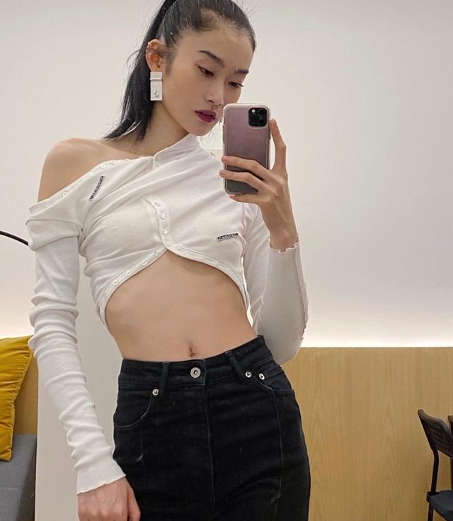 【穿衣搭配】超模的简约穿搭总结，大方又时髦，比时尚博主还会