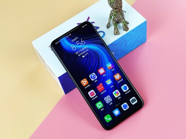 华为手机@买华为手机切勿跟风，内行人最爱这3款，低价高配绝对不亏！