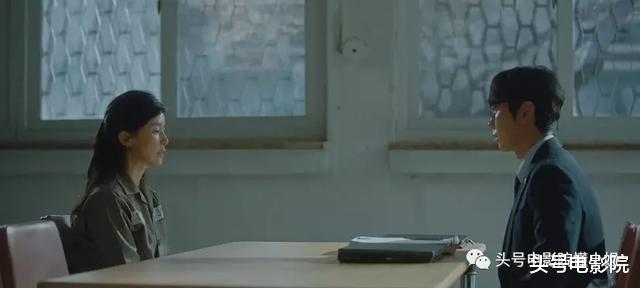 成龙▲9分嫌低？开播第一集，五星刷屏！扒了中年人辛苦伪装的体面