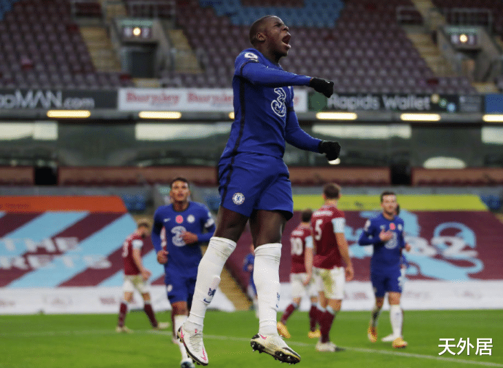英超|3-0又赢了！8.4亿欧豪门4场0丢球，免签1人真香，无愧世界级后卫