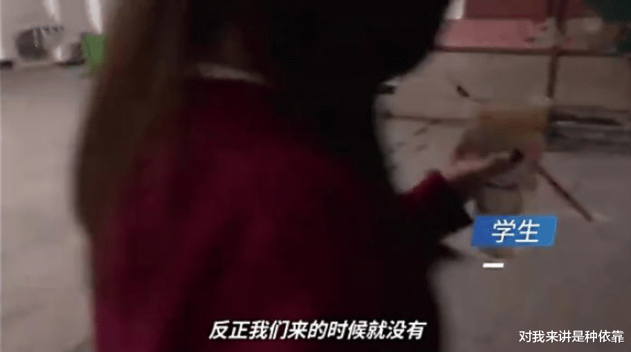 河南某高校强制规定，校内所卖饮品不得加盖，学生三年不知为何原因