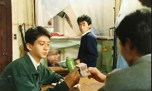 #十六岁的花季#《十六岁的花季》再回首，原来我们的青春已经那么遥远