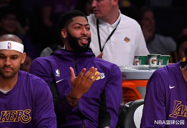 『安东尼·戴维斯』时隔8天，詹皇和浓眉哥终于迎来了好消息，球迷吐槽：期盼已久了