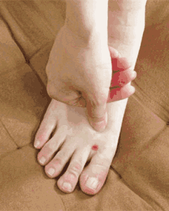 肝脏@肝不好，看脸就知道，少碰3物，做好“4个字”，肝会越来越好