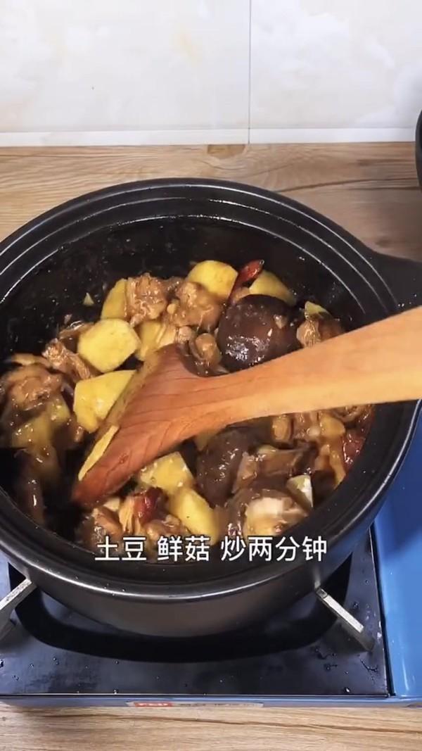 「」炖鸡时，放这两种调料等于白炖！很多人不懂，难怪肉柴又腥气