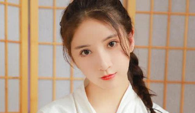 女方婚前买房，男友出10万要加自己的名字，这样合理吗？